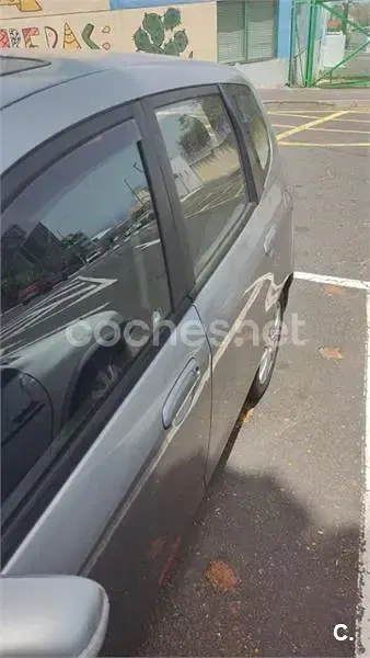 Usado Honda Jazz ES 83 CV (61 kW) 2007 Gris / plata Utilitario