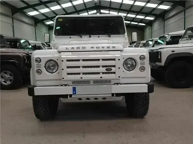 Usado Land Rover Defender S 122 CV (89 kW) 2012 Blanco SUV