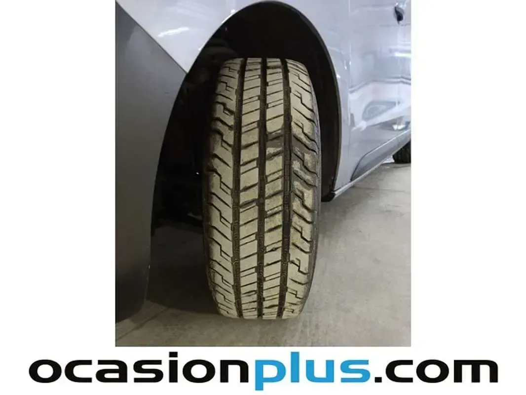 Usado Peugeot Expert S 144 CV (105 kW) 2023 Gris Van