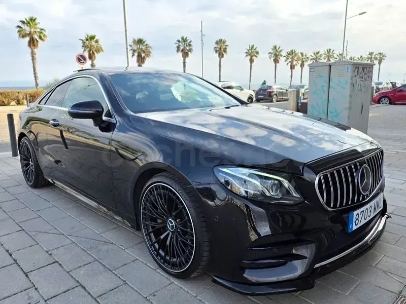 Usado Mercedes E220 194 CV (142 kW) 2018 Negro Coupe