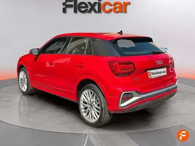 Usado Audi Q2 S-Line 150 CV (110 kW) 2023 Rojo SUV