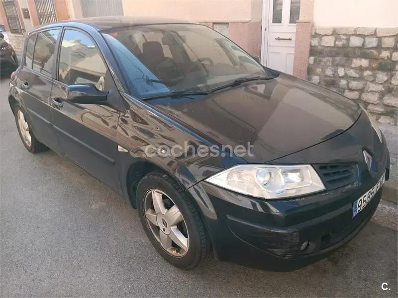 Usado Renault Mégane 100 CV (73 kW) 2007 Negro Berlina