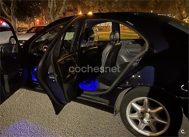 Usado Mercedes C320 Avantgarde 218 CV (160 kW) 2001 Azul Berlina