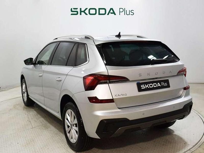 Usado Skoda Kamiq Selection 116 CV (85 kW) 2025 Gris SUV