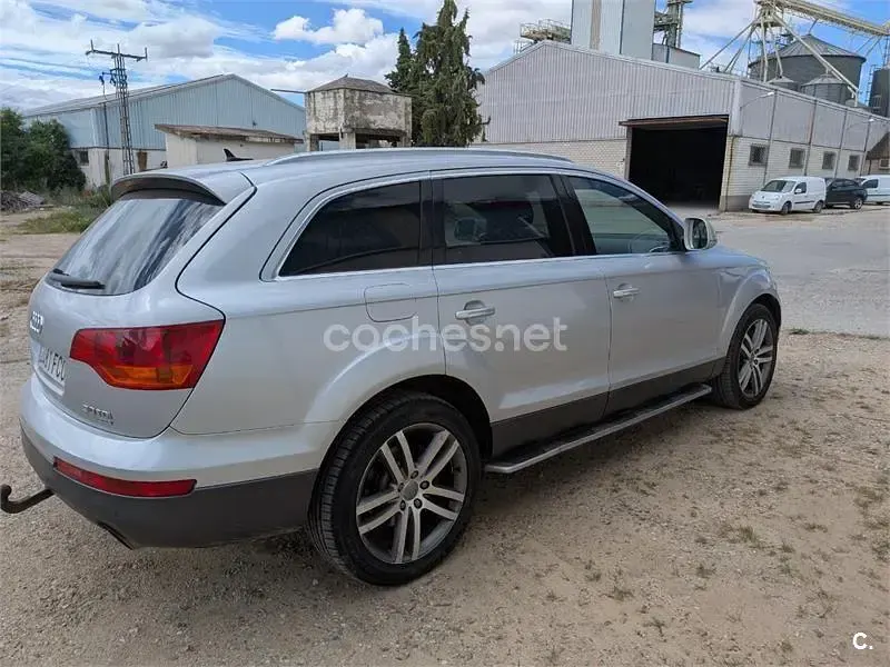 Usado Audi Q7 233 CV (171 kW) 2006 Gris / plata SUV