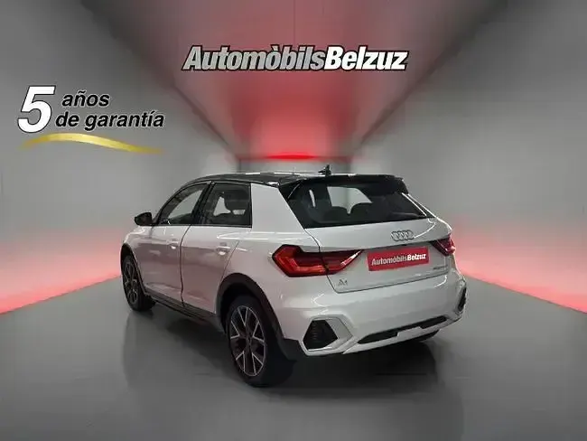Käytetty Audi A1 95 HP (69 kW) 2021 Valkoinen Katumaasturi
