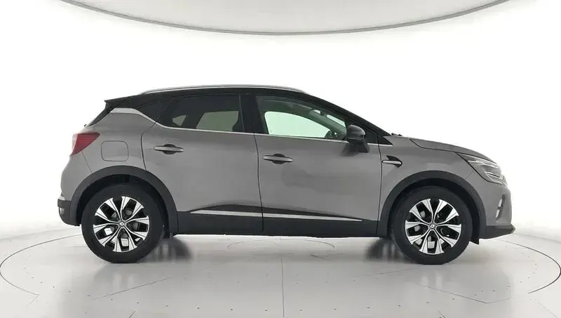 Occasion Renault Captur Techno 140 PK (102 kW) 2023 Grijs SUV