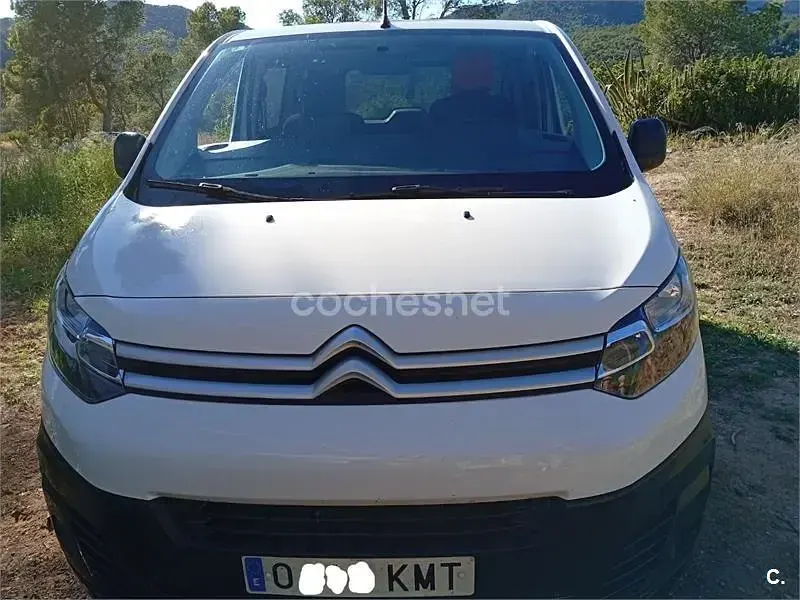 Usado Citroën Spacetourer Feel 115 CV (84 kW) 2018 Blanco Monovolumen