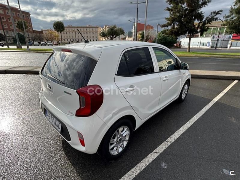 Usado Kia Picanto Comfort 67 CV (49 kW) 2020 Blanco Utilitario