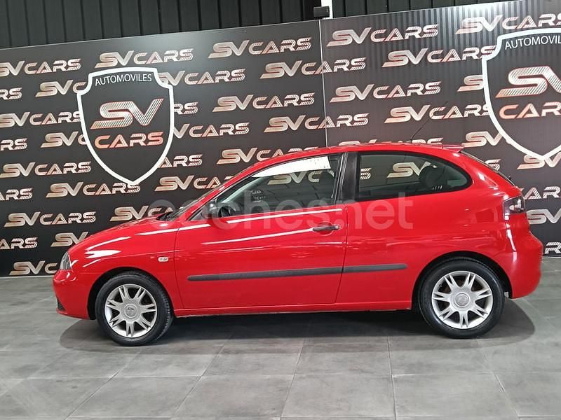 Usado Seat Ibiza 85 CV (62 kW) 2008 Rojo Berlina