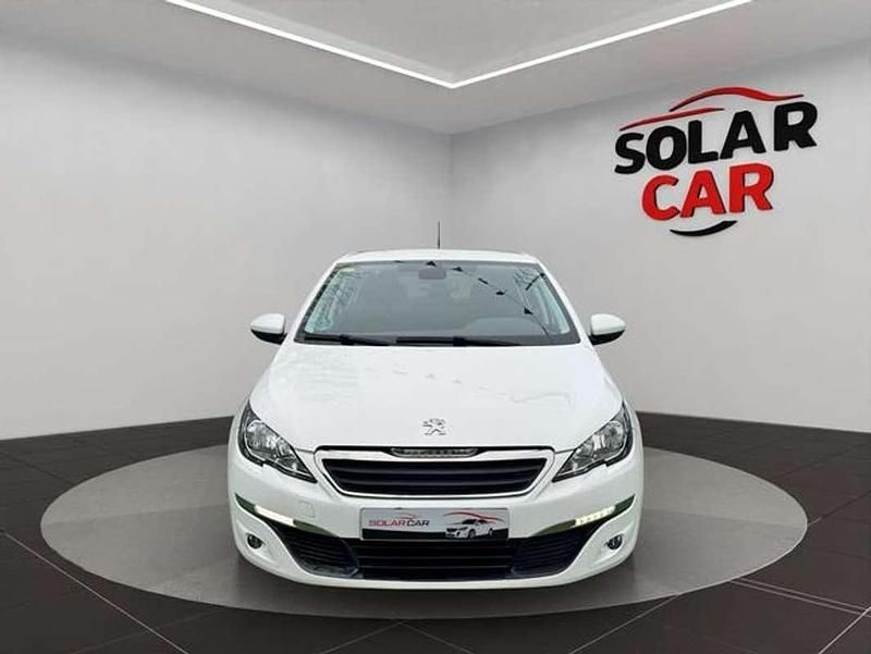 Usado Peugeot 308 110 CV (80 kW) 2015 Blanco Berlina