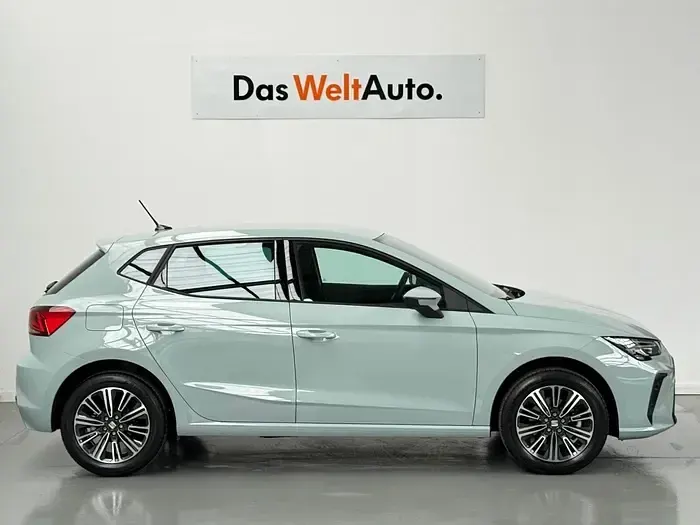 Nuevo Seat Ibiza Style 115 CV (84 kW) 2026 Verde Utilitario