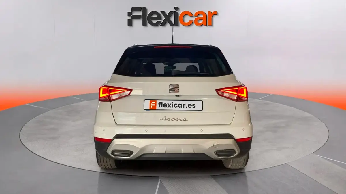 Usado Seat Arona 150 CV (110 kW) 2024 Blanco SUV