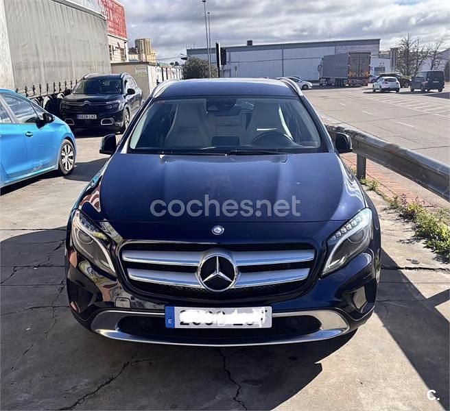 Usado Mercedes GLA200 AMG line 156 CV (114 kW) 2016 Azul SUV
