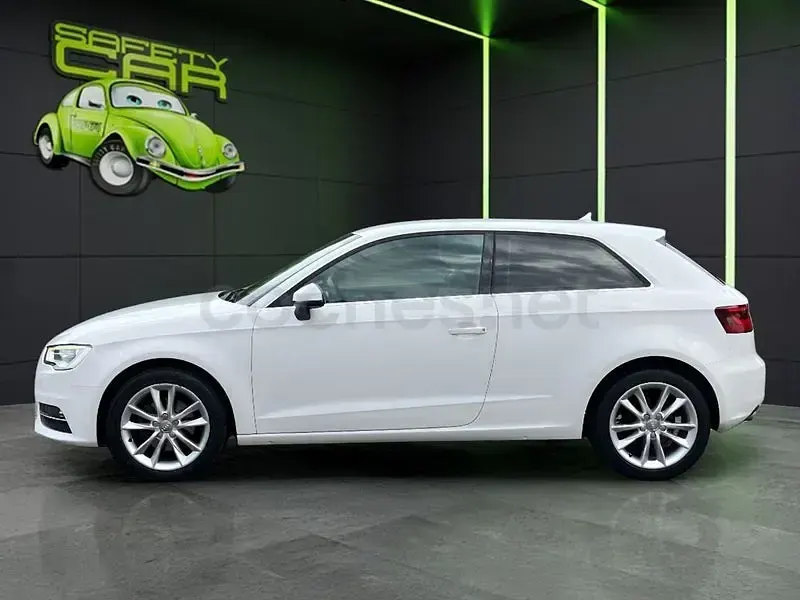 Usado Audi A3 Advanced 110 CV (80 kW) 2016 Blanco Berlina