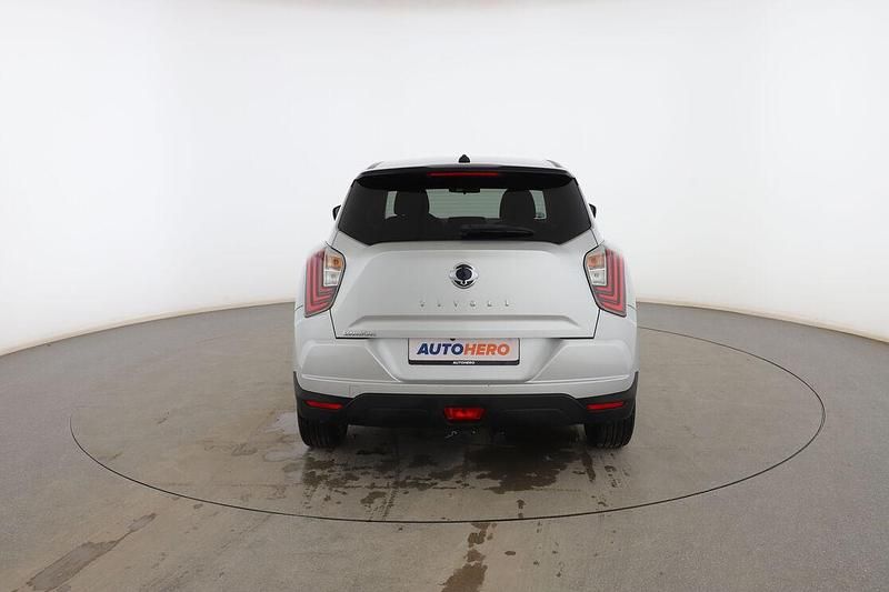 Usado Ssangyong (KGM) Tivoli 136 CV (100 kW) 2021 Gris SUV