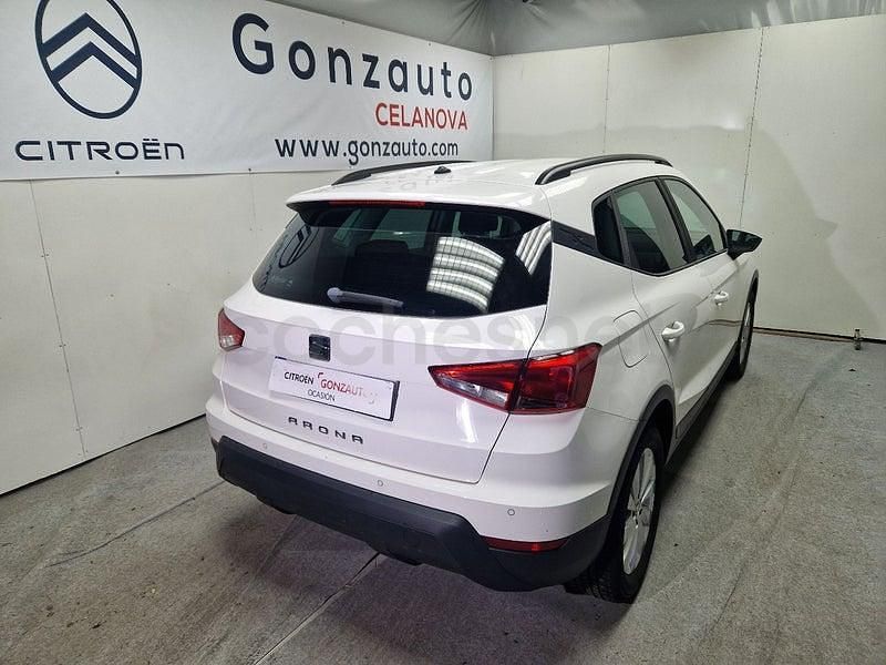 Usado Seat Arona Style 115 CV (84 kW) 2019 Blanco SUV