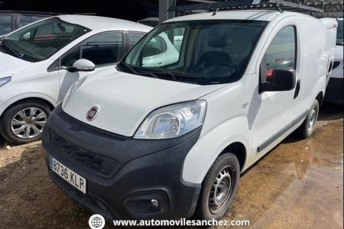 Blanco Usado 2018 Fiat Fiorino Monovolumen | 5980 € (Buen precio) - Imagen 1/4