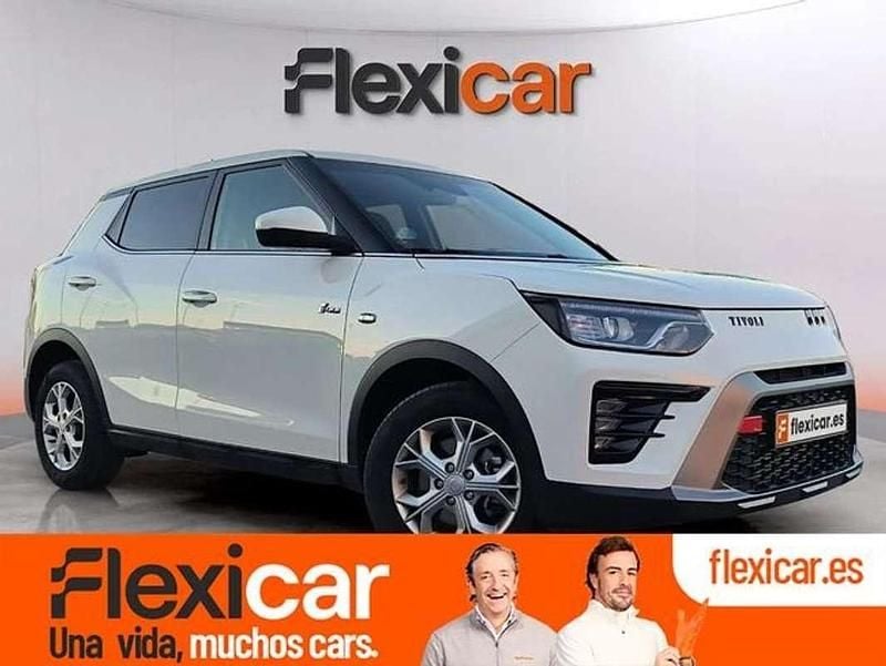 Blanco Usado 2025 Ssangyong (KGM) Tivoli SUV | 16.990 € (Precio justo) - Imagen 1/4