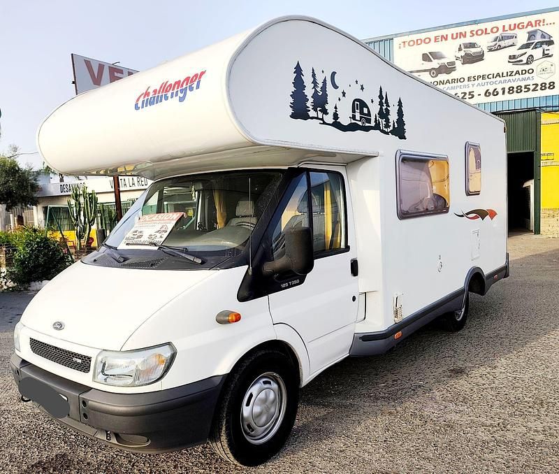 Usado Ford Transit 125 CV (91 kW) 2006 Blanco Familiar
