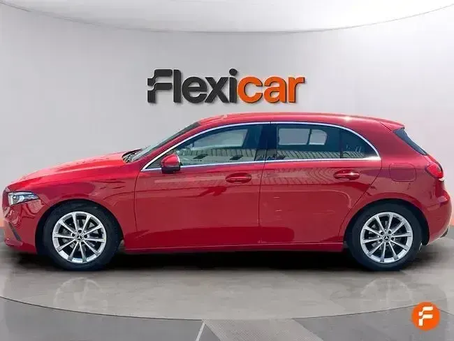 Usado Mercedes A180 116 CV (85 kW) 2019 Rojo Berlina