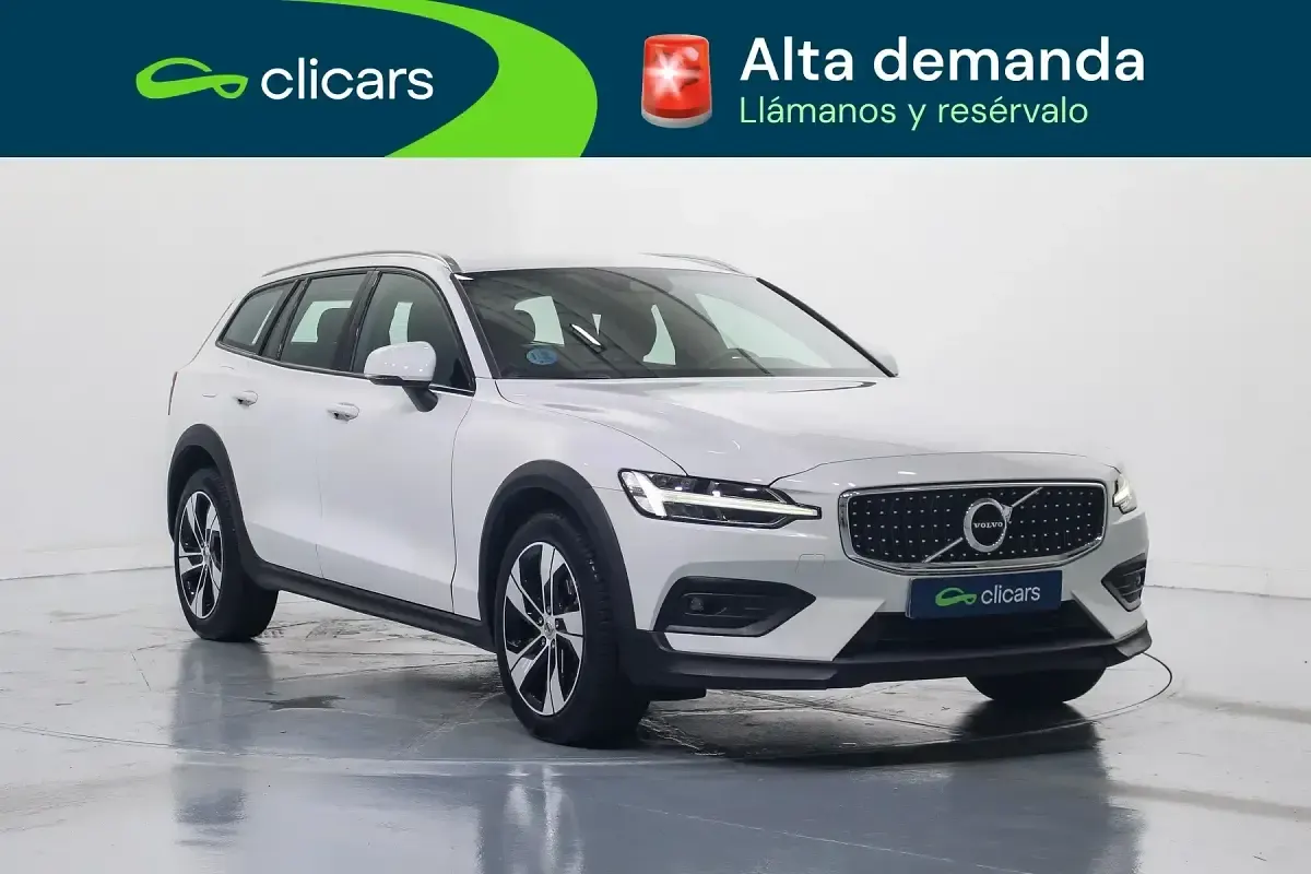 Usado Volvo V60 CC Pro 197 CV (144 kW) 2021 Blanco Familiar