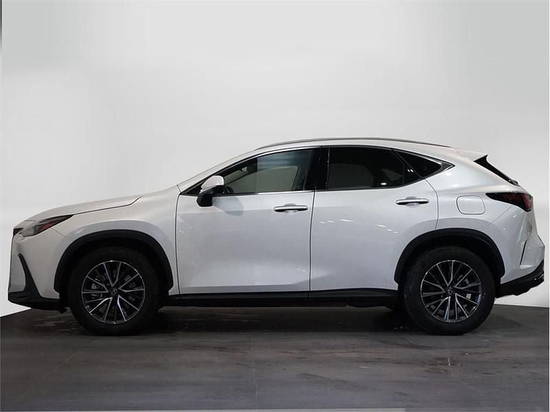 Usado Lexus NX450h+ Executive Line 306 CV (225 kW) 2022 Blanco sonic SUV