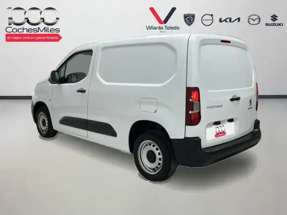 Usado Peugeot Partner 100 CV (73 kW) 2022 Blanco Monovolumen