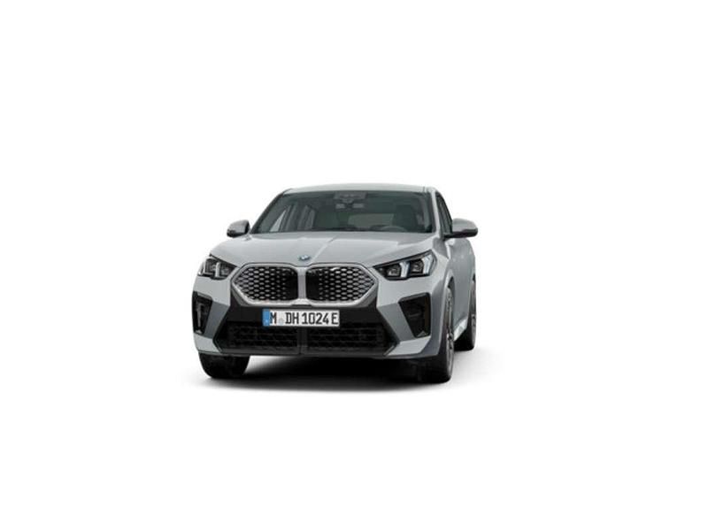 Gris Usado 2025 BMW iX2 Comfort Edition SUV | 49.900 € (Un poco caro) - Imagen 1/4