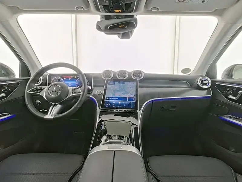 Usado Mercedes GLC220 197 CV (144 kW) 2025 Gris / plata SUV