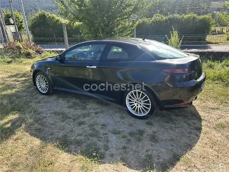 Usado Alfa Romeo GT Distinctive 150 CV (110 kW) 2004 Negro Coupe