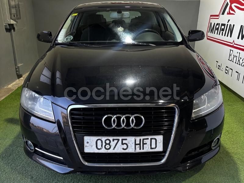 Negro Usado 2011 Audi A3 Attraction Berlina | 8999 € (Precio justo) - Imagen 1/4