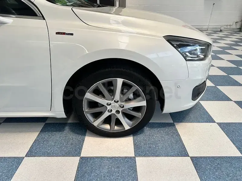 Usado Peugeot 508 GT-line 120 CV (88 kW) 2018 Blanco Berlina