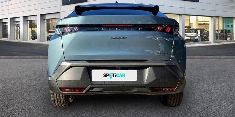 Usado Peugeot 3008 Allure 136 CV (100 kW) 2024 Azul