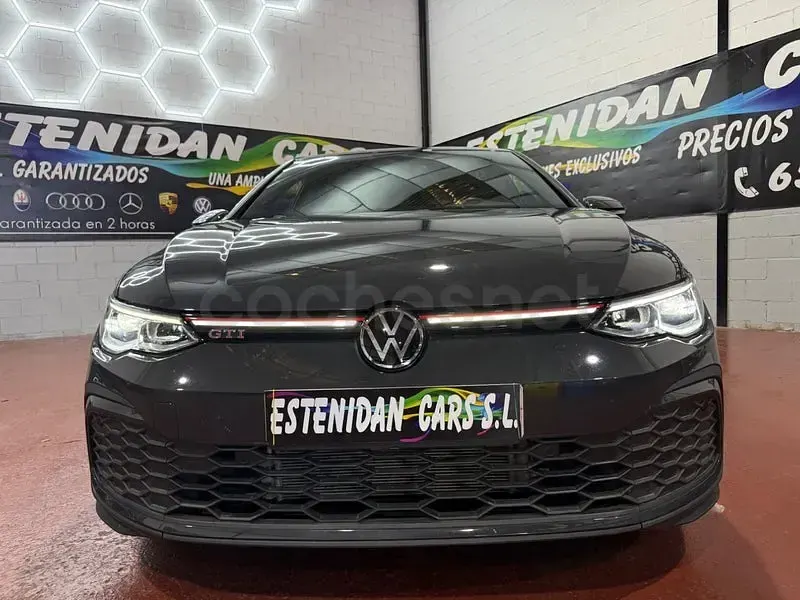 Usado VW Golf VIII GTI 245 CV (180 kW) 2024 Gris / plata Berlina