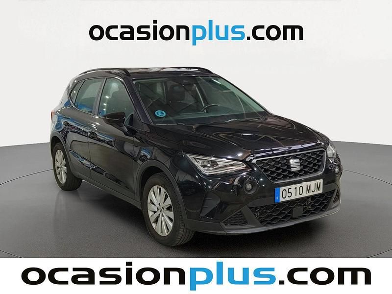 Usado Seat Arona Style 110 CV (80 kW) 2023 Negro SUV