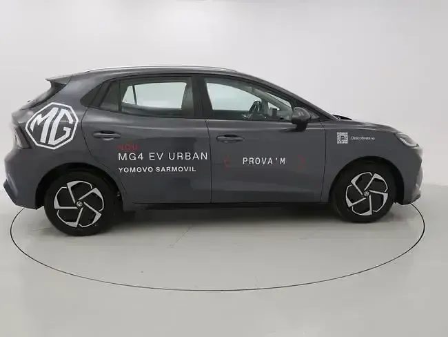 Nuevo MG MG4 EV Comfort 110 kW (150 CV) 2026 Gris Utilitario