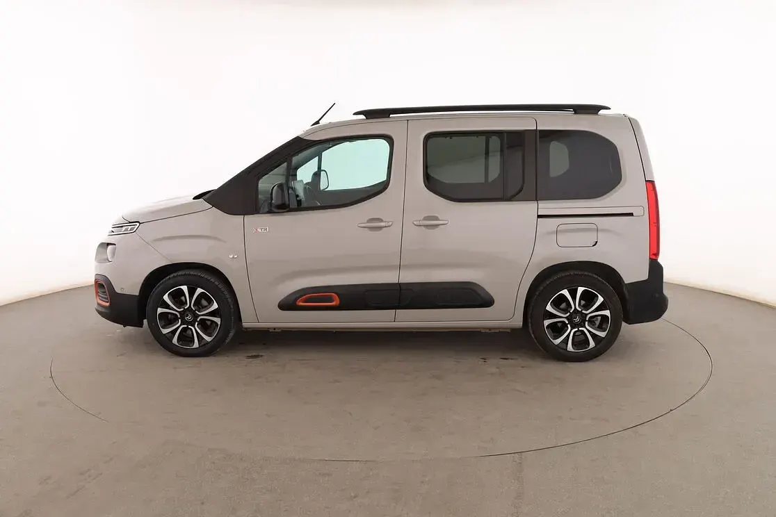Usado Citroën Berlingo Shine 131 CV (96 kW) 2019 Gris Monovolumen