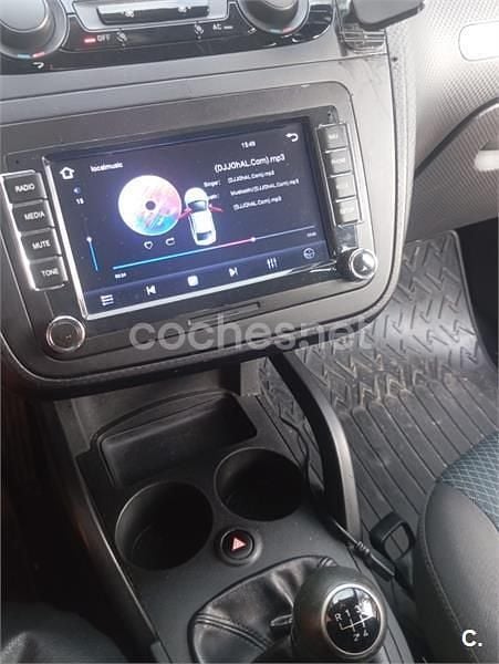 Usado Seat Altea XL 90 CV (66 kW) 2013 Blanco Monovolumen