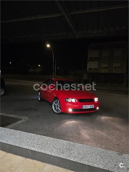 Rojo Usado 2002 Audi A3 Ambition Berlina | 5000 € (Caro) - Imagen 1/4