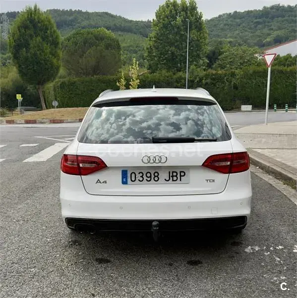 Usado Audi A4 S-Line 150 CV (110 kW) 2014 Blanco Familiar