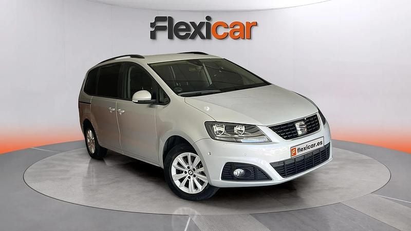 Usado Seat Alhambra Style 151 CV (111 kW) 2020 Gris Monovolumen