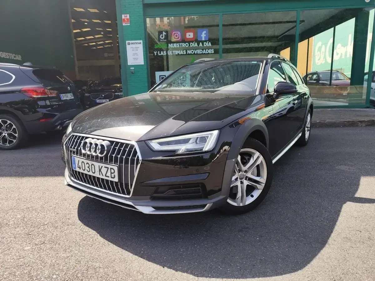 Usado Audi A4 245 CV (180 kW) 2019 Negro