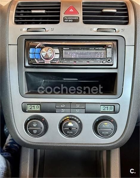 Usado VW Golf V Highline 140 CV (102 kW) 2007 Azul Berlina