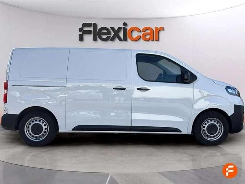 Usado Opel Vivaro 102 CV (75 kW) 2023 Blanco Monovolumen