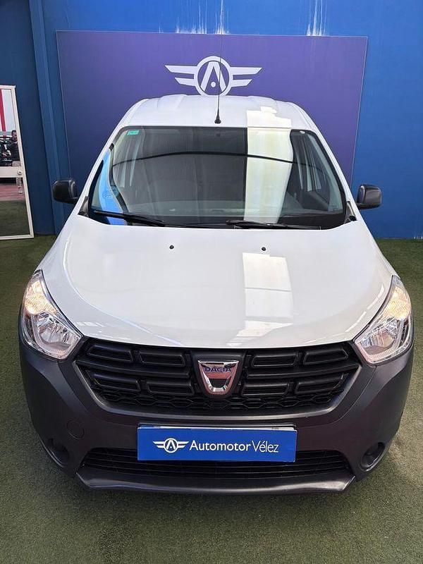 Usado Dacia Dokker Essentiel 90 CV (66 kW) 2019 Blanco Monovolumen