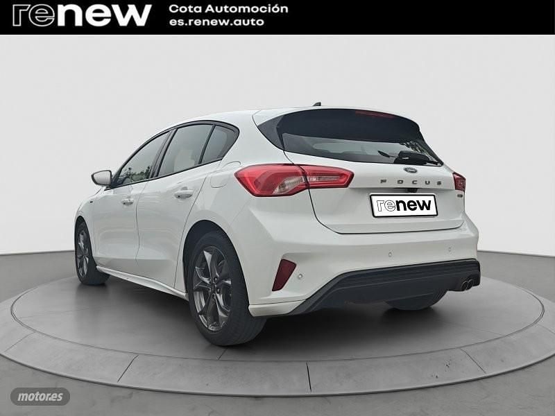 Usado Ford Focus ST-Line X 155 CV (114 kW) 2021 Blanco Berlina