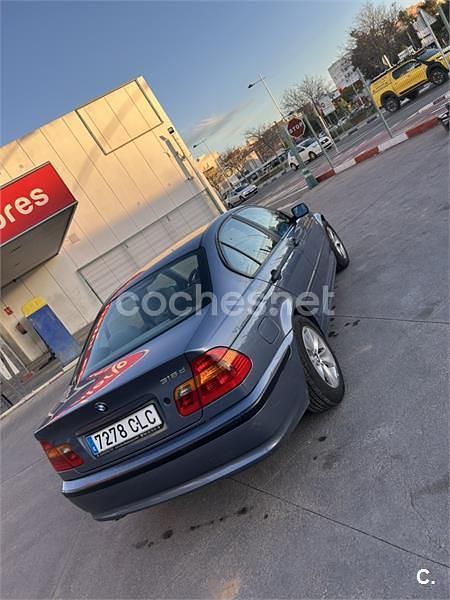 Usado BMW 318 115 CV (84 kW) 2003 Azul Berlina