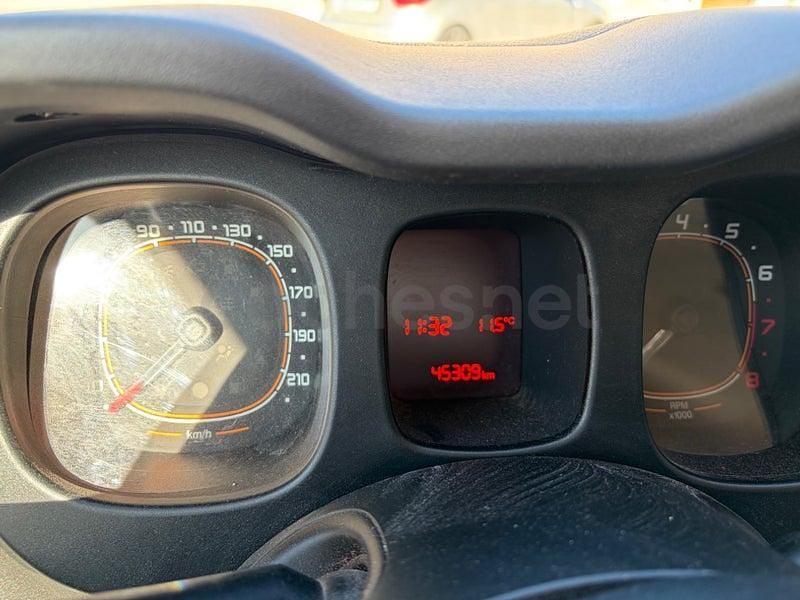 Usado Fiat Panda Lounge 69 CV (50 kW) 2017 Negro Utilitario