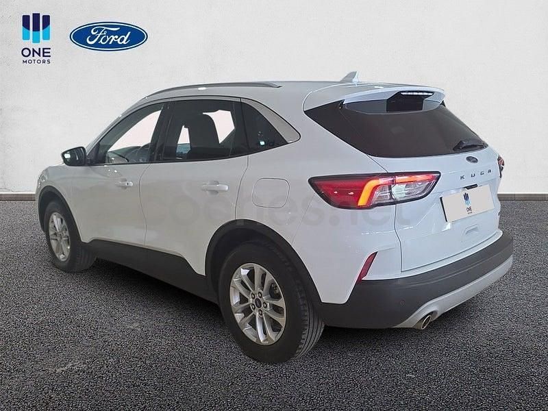 Usado Ford Kuga Titanium 190 CV (139 kW) 2021 Blanco SUV